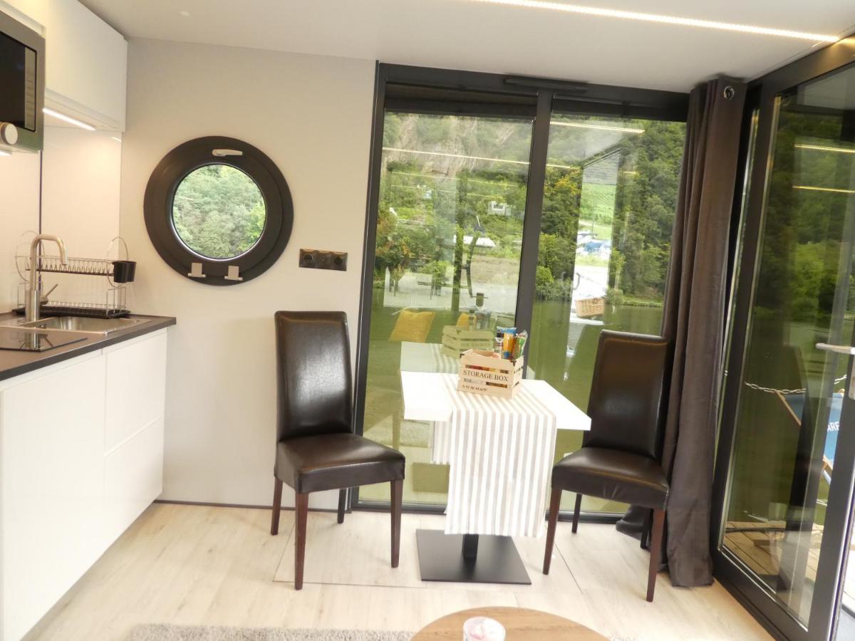 Hausboot Moselrose In Poelich Hotel Polich Ngoại thất bức ảnh